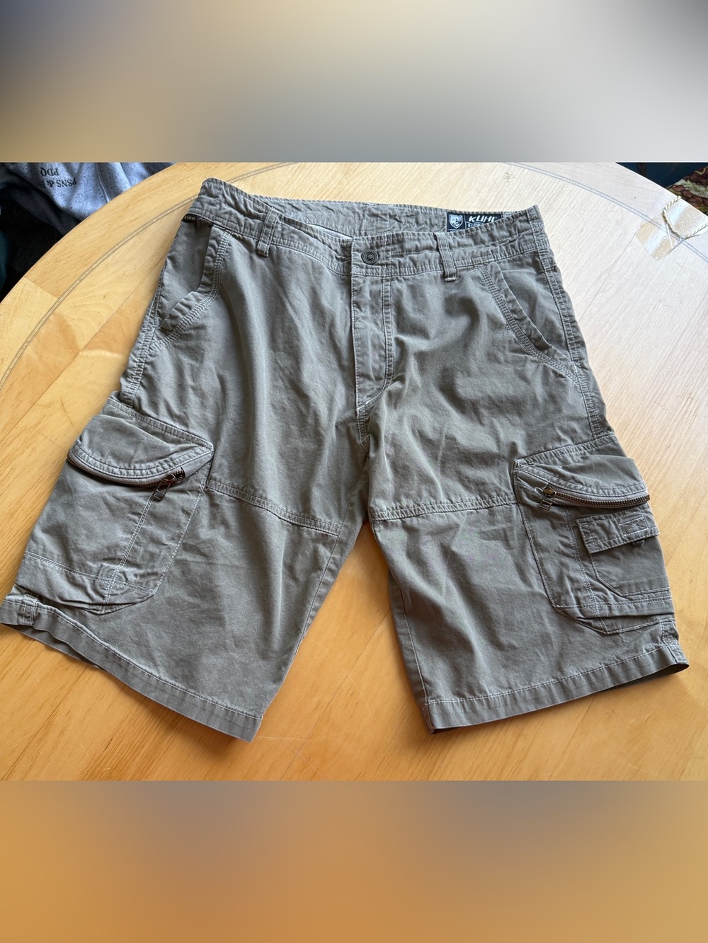 KÜHL Men’s Size 32 Gray Cargo Hiking Shorts